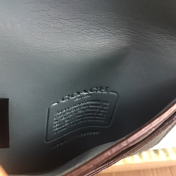 Coach NWT Boxed Teal Blue Pebble Leather Card Pouch W/Strap - Picture 5 of 10